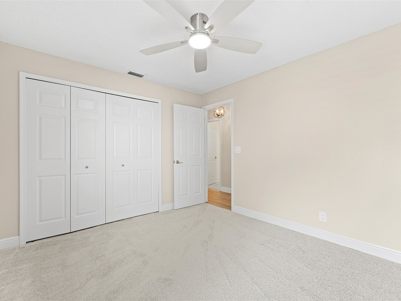 967 Pelican Lane