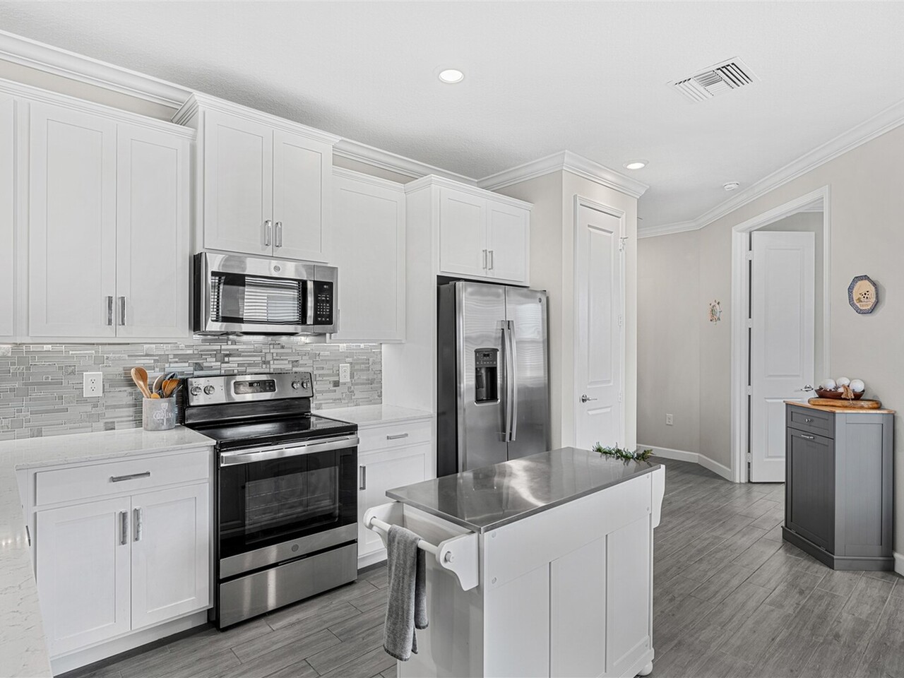 9763 Alister Drive