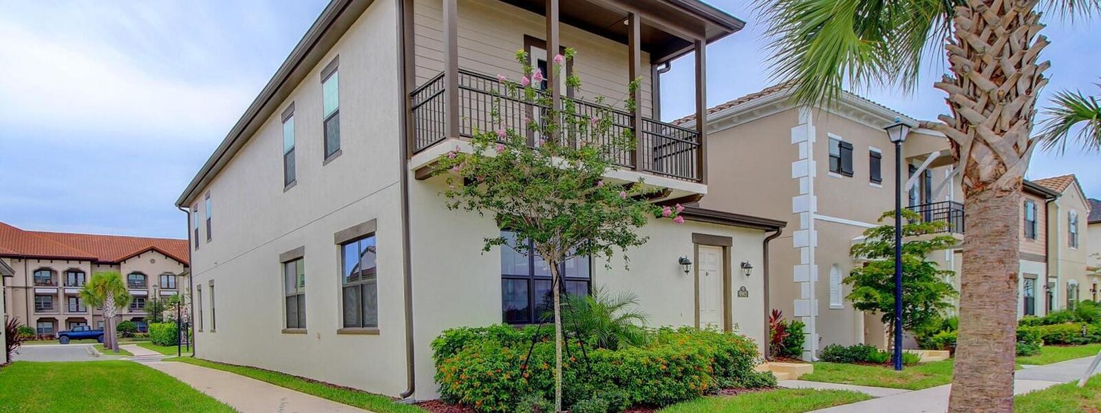 6903 Vista Hermosa Drive