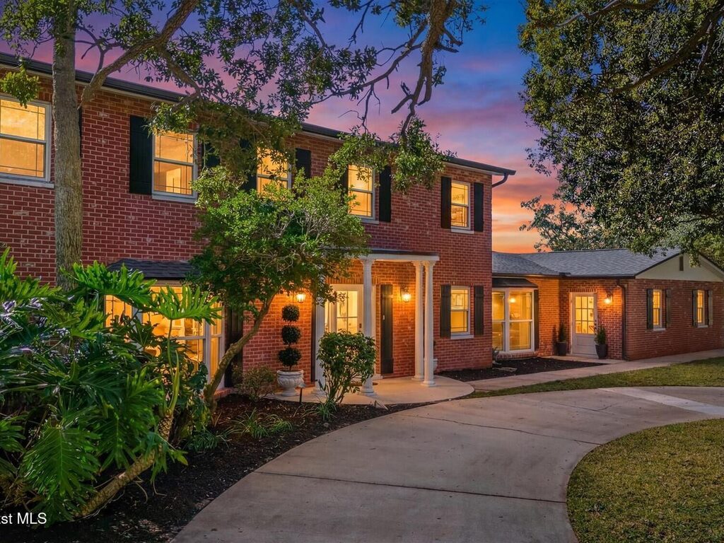 3259 Levanto Drive