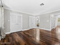 517 N River Oaks Drive