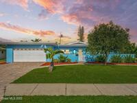 220 Pineapple Street